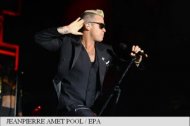 Toţi spectatorii de la concretul lui Robbie Williams vor fi perchezionaţi