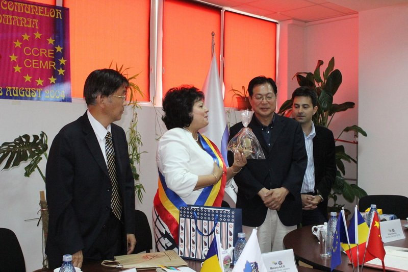 delegatie din china la cumpana mariana gaju parteneriatele de infratire nu pot decat sa aduca beneficii