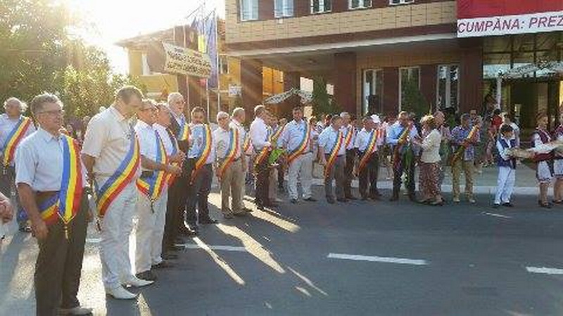 la cumpana unionistii basarabeni au fost primiti cu bratele deschise galerie foto 557246