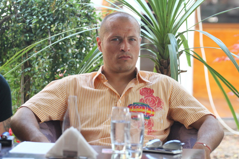 atakan arslan vine la superkombat cu o armata de motociclisti politistul alex filip am de partea mea