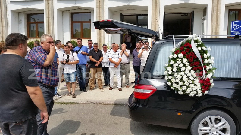 update 4 nicusor constantinescu la capataiul fostului sau coleg trupul neinsufletit al consilierului