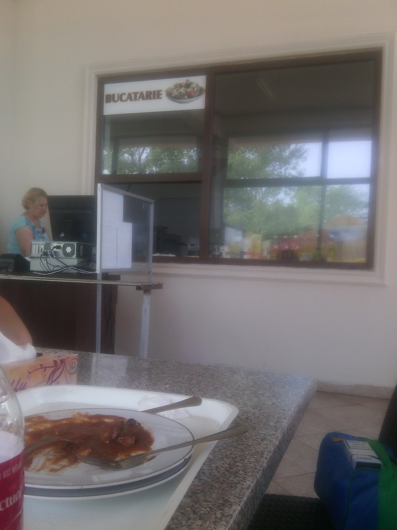 la garofita felix autoservirea unde mananci cu bani putini si fara prea multe pretentii galerie foto