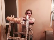 Stiripesurse.ro Preşedintele care îşi zugrăveşte propriul apartament