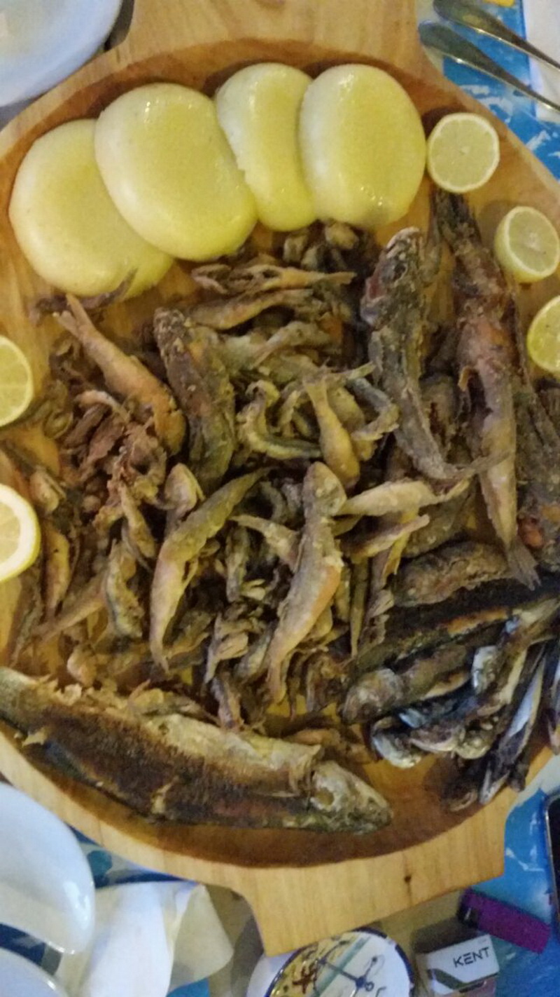 la restaurantul beluga pestele este adus direct din navoadele pescarilor galerie foto 559290
