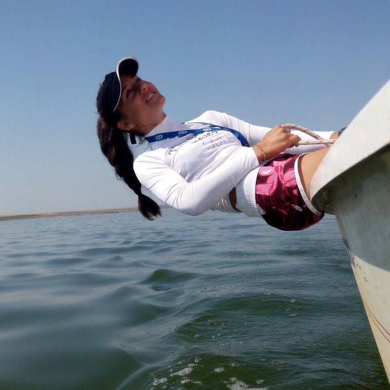 andreea mihaescu pentru cei care au cunoscut acea abandonare sublima la bordul unei barci cu vele yachting