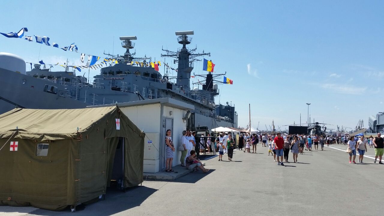 fotoreportaj fascinatie de ziua portilor deschise in dana militara a portului constanta galerie foto