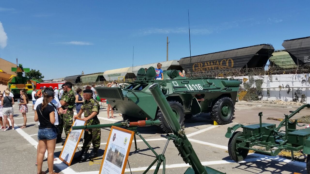 fotoreportaj fascinatie de ziua portilor deschise in dana militara a portului constanta galerie foto