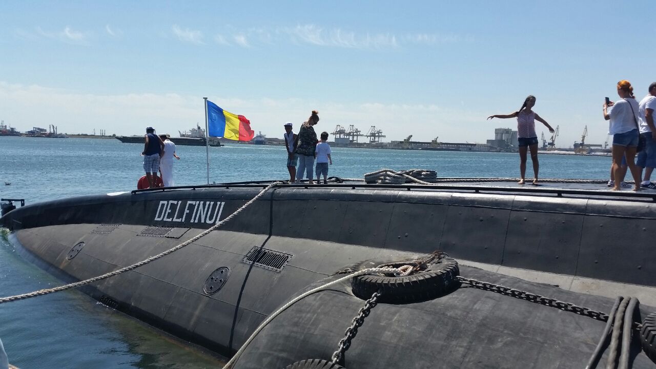 fotoreportaj fascinatie de ziua portilor deschise in dana militara a portului constanta galerie foto