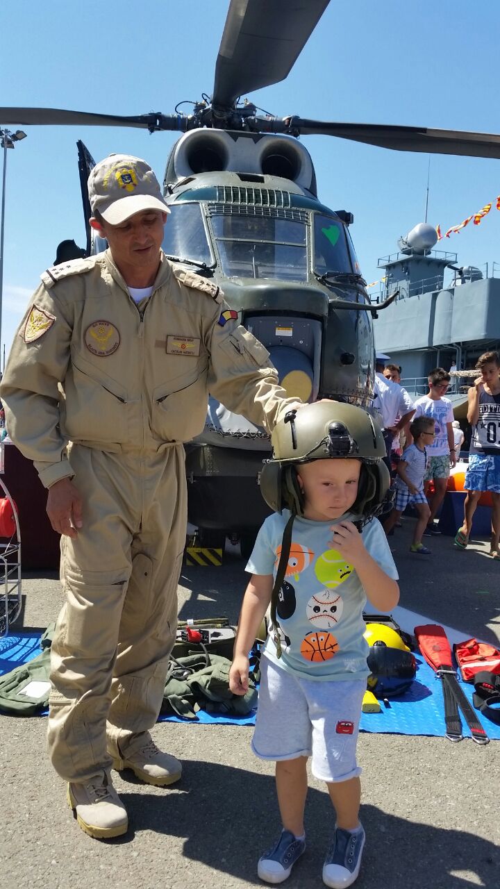 fotoreportaj fascinatie de ziua portilor deschise in dana militara a portului constanta galerie foto