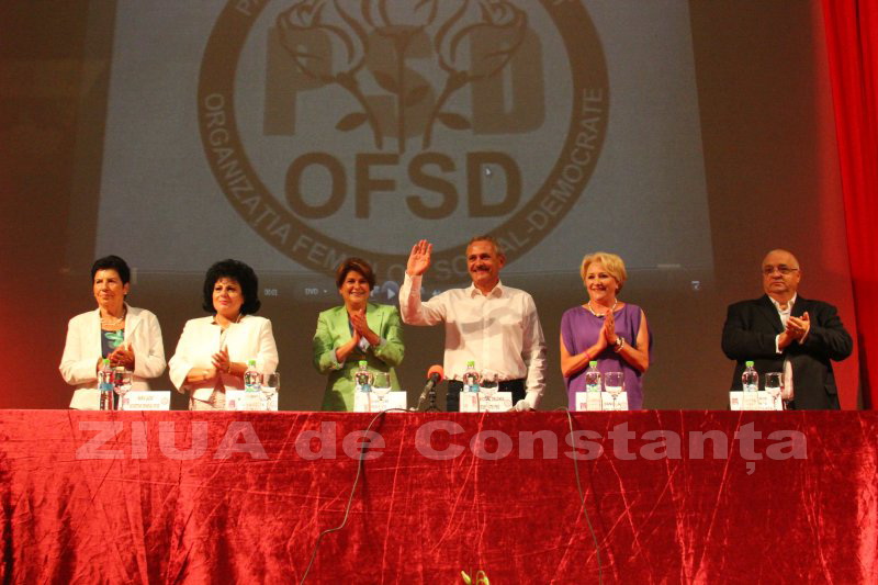 felix stroe noul presedinte al organizatiei judetene psd constanta felicitat de liviu dragnea galerie felix stroe noul presedinte al organizatiei judetene psd constanta felicitat de liviu dragnea galerie