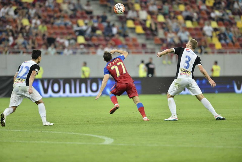 fc viitorul a reclamat doua lovituri de la 11 m in meciul cu steaua gica hagi penalty mai clar ca asta