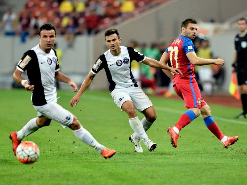 fc viitorul a reclamat doua lovituri de la 11 m in meciul cu steaua gica hagi penalty mai clar ca asta