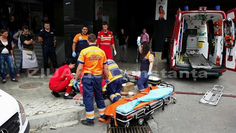 update3 doua echipaje medicale intervin galerie foto video 563990