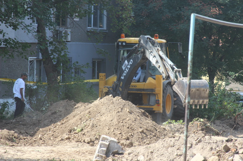 doi tulceni investesc la constanta bloc de patru etaje compus din doua corpuri pe strada castanilor galerie