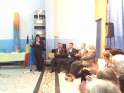 Sărbătoarea de Kurban Bayram Primarul Marian Iordache şi consulul Turciei, Ali Bozcalişkan, alături de musulmanii din Medgidia