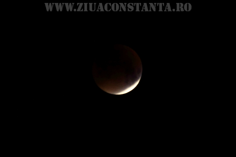 fotoreportaj luna insangerata un fenomen astronomic rar 566239