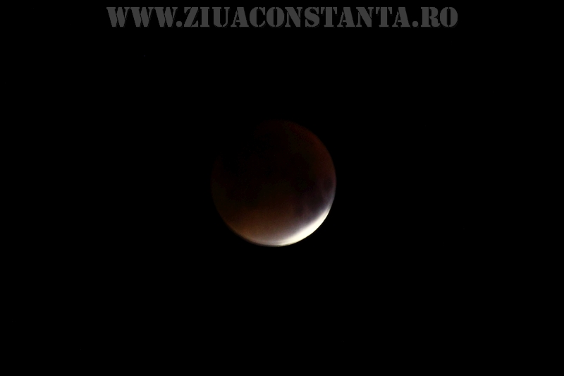 fotoreportaj luna insangerata un fenomen astronomic rar 566239