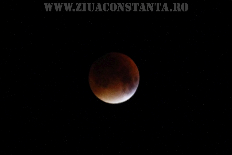 fotoreportaj luna insangerata un fenomen astronomic rar 566239