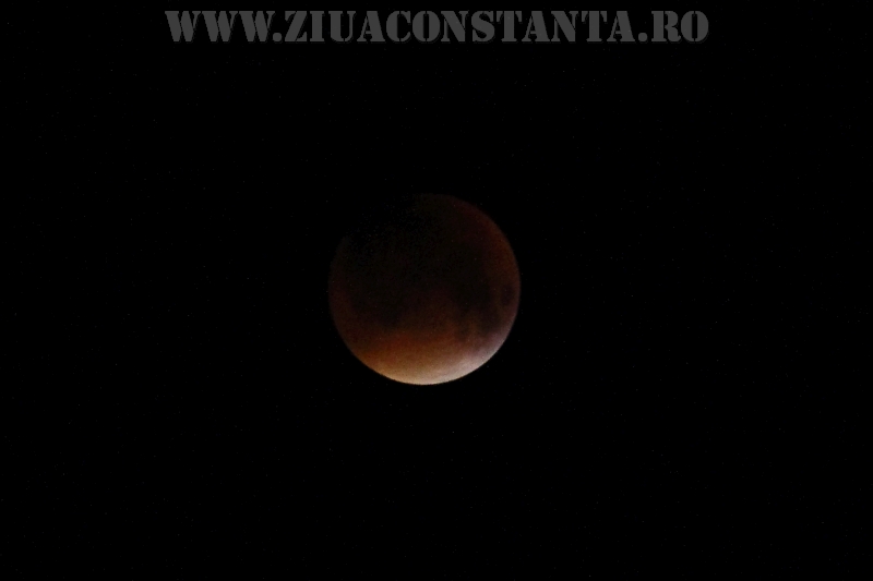 fotoreportaj luna insangerata un fenomen astronomic rar 566239