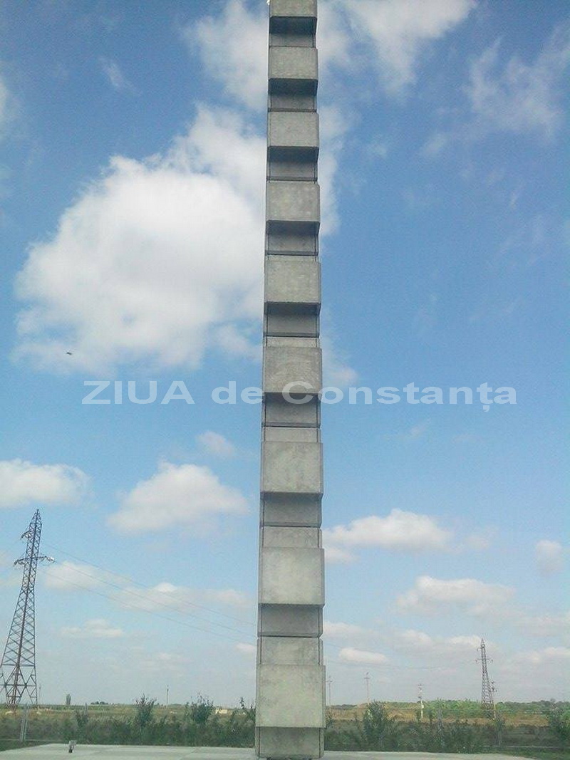 aici am rupt cu dintii din tarana 15 ani de la sfintire monumentul memorial de la poarta alba o coloana