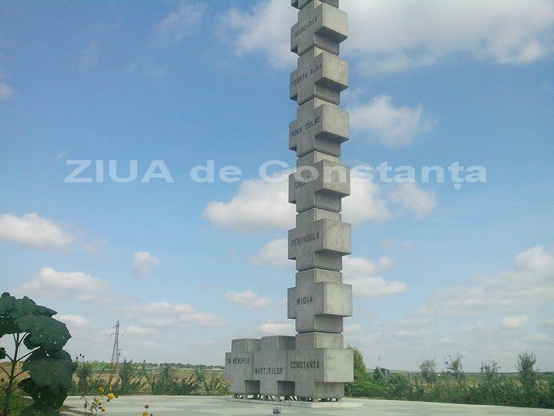 aici am rupt cu dintii din tarana 15 ani de la sfintire monumentul memorial de la poarta alba o coloana