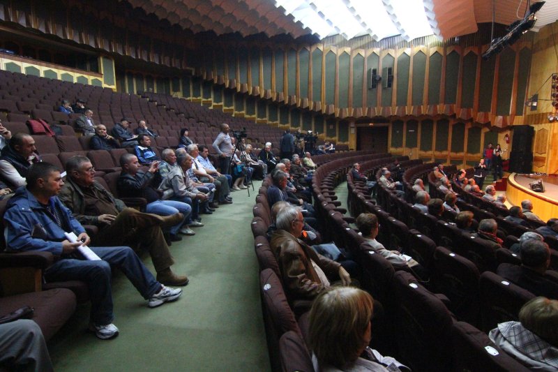 fagadau vs presedintii asociatiilor de proprietari oamenii au uitat de campania de curatenie si si au