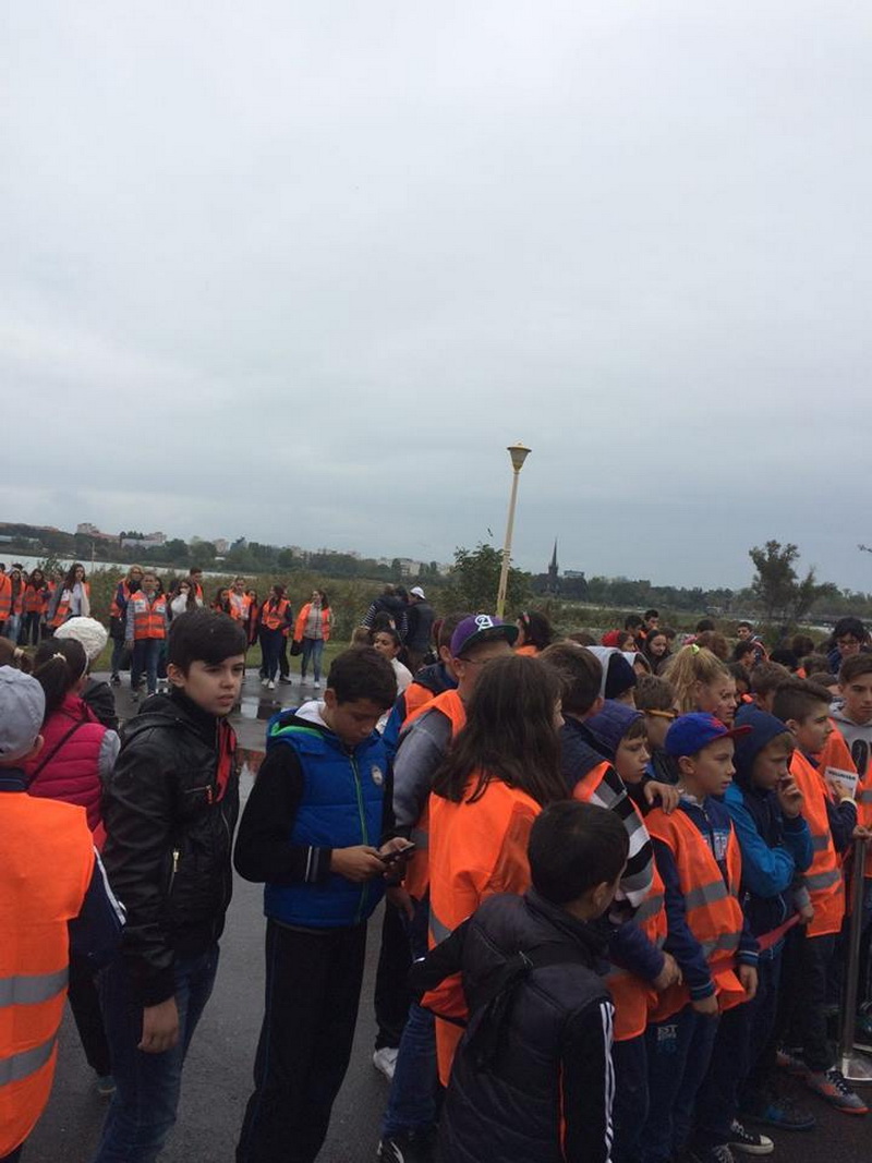 actiune de ecologizare si educatie non formala cum au marcat polaris m holding si primaria ziua verde