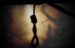 Un bărbat de 32 de ani a fost găsit spânzurat în casă