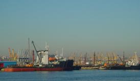 Când doi se „ceartă“… unul câştigă! Un contract de furnizare energie electrică a depins de… preţ (documente)