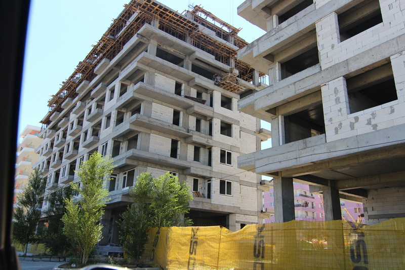 urbanizarea statiunii mamaia inceputa de mazare si desavarsita de fagadau afaceristi celebri construiesc