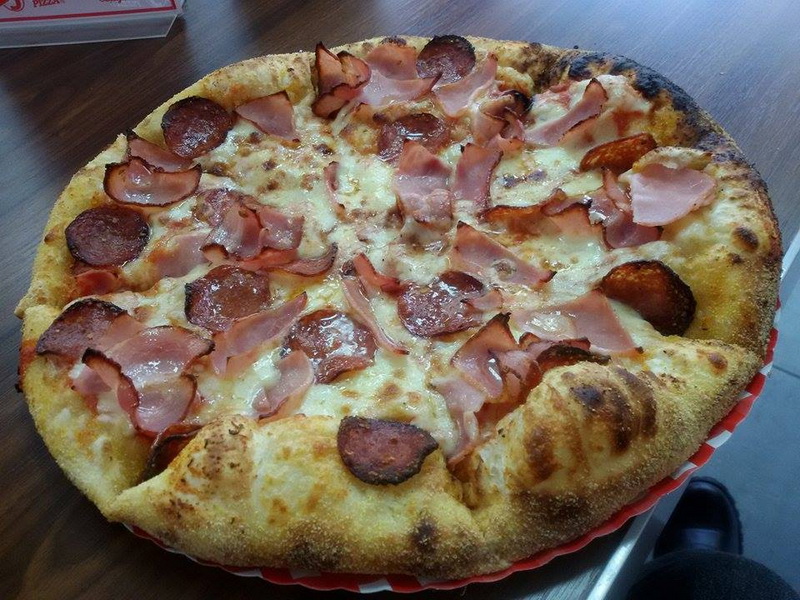 jerry s pizza locul unde iti poti crea propria pizza galerie foto 568753