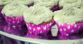 voceaconstantei.ro  Cupcakes cu ganache ciocolată albă