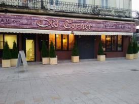 Old Corner, preţuri de bun-simţ într-o atmosferă americană (galerie foto)