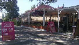 Pizzeria Gran Caffe din zona Cazino Mamaia are planuri mari. Vrea să se extindă şi să cazeze turişti 