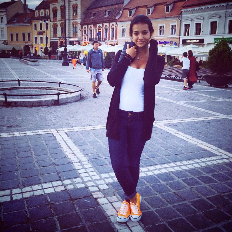 sandra sonia e voleibalista la slen 90 medgidia fiica fostului fotbalist marius axinciuc sefa de promotie