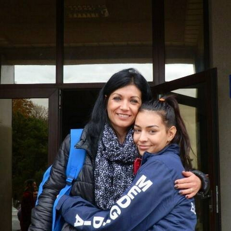 sandra sonia e voleibalista la slen 90 medgidia fiica fostului fotbalist marius axinciuc sefa de promotie