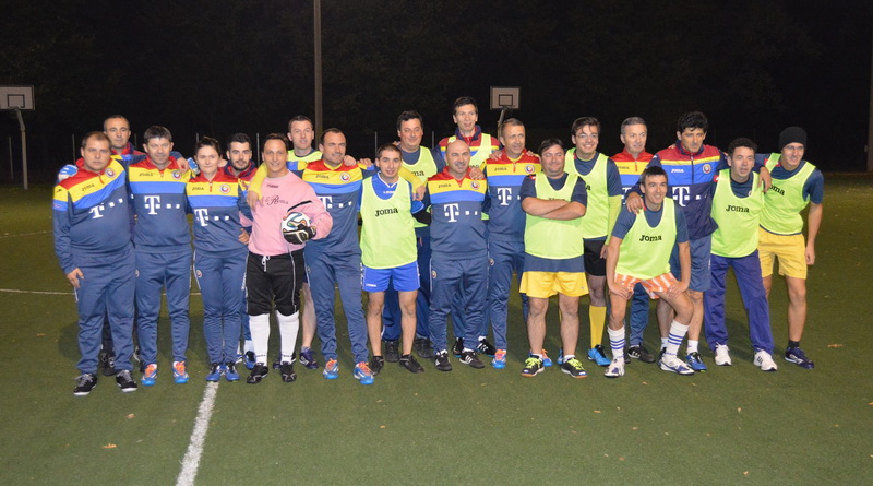 fc farul si dementialii alexandru anghel din constanta a jucat fotbal cu belodedici si vladoiu galerie