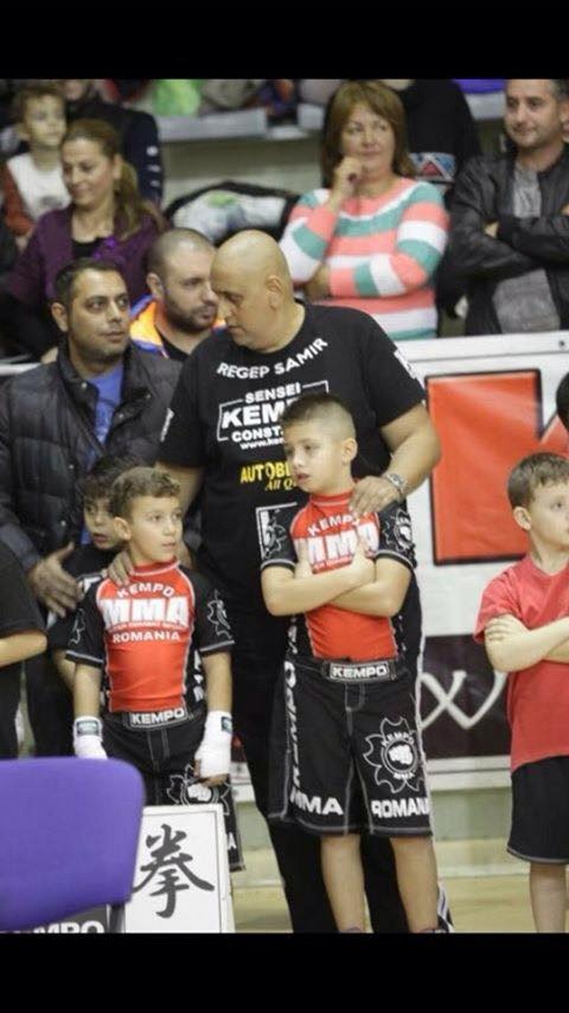 medalie de aur la cupa shin dojo adrian rosca de la cs bogdan ciubotariu doua victorii prin ko si una