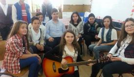 Printre lansări de carte şi aplauze Elevii fruntaşi, premiaţi de Ziua Liceului Teoretic „Mihail Kogălniceanu“ (galerie foto)  