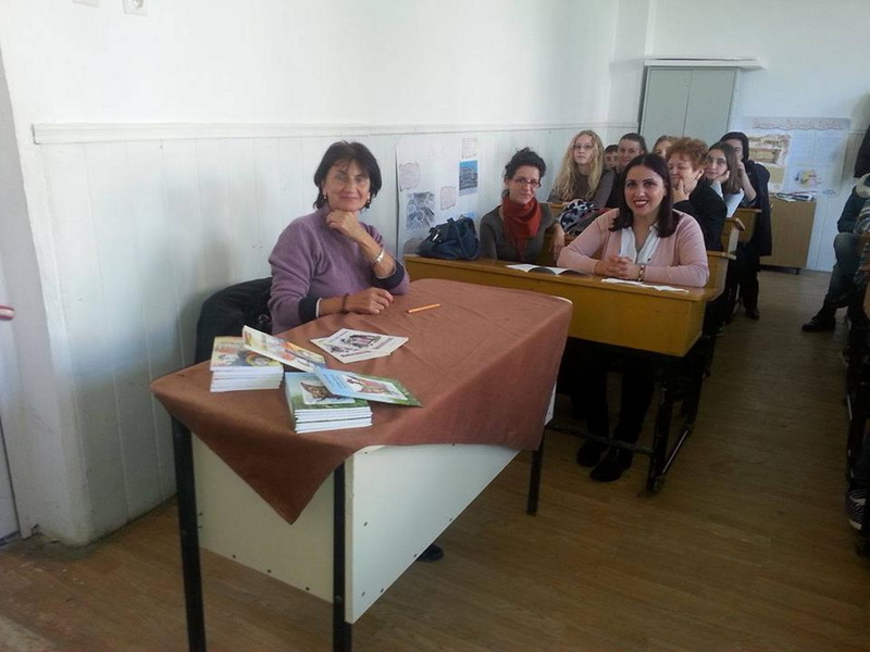 printre lansari de carte si aplauze elevii fruntasi premiati de ziua liceului teoretic mihail kogalniceanu