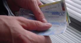 Trimis în judecată pentru că a vrut să mituiască un poliţist din Constanţa 