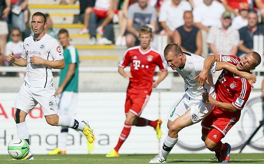 fotbalist la farul constanta onisor nicorec a facut schimb de tricouri cu thomas muller de la bayern