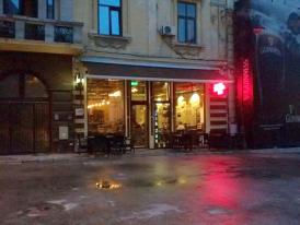 Zig Zag Pub, un local plin de fier vechi transformat în obiecte de decor (galerie foto)