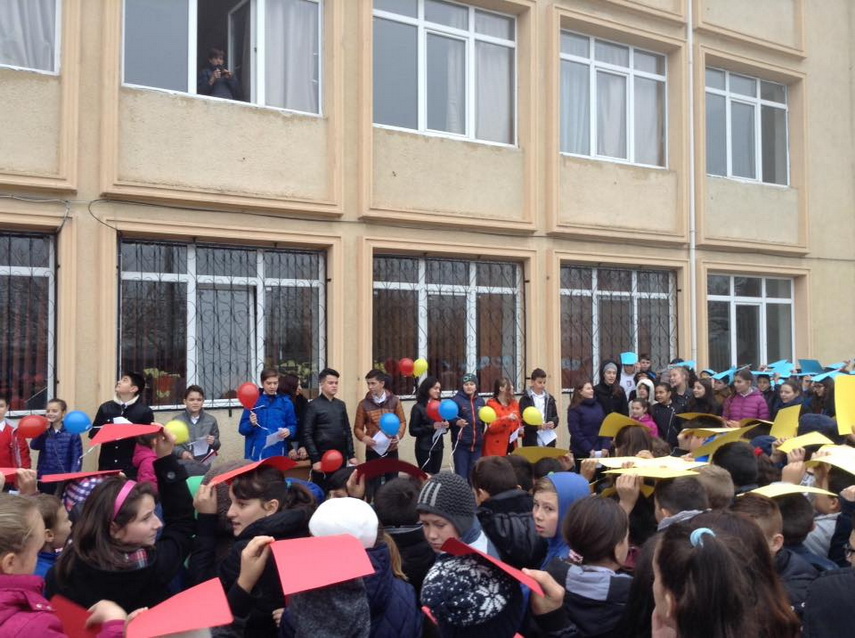 au sarbatorit romaneste in spirit patriot cum au marcat ziua nationala a romaniei elevii din constanta