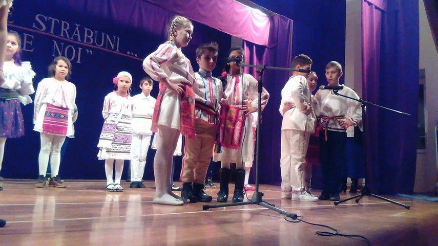 au sarbatorit romaneste in spirit patriot cum au marcat ziua nationala a romaniei elevii din constanta