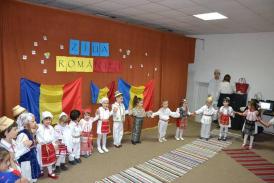 O zi de cuget şi simţire românească Locuitorii comunei Fântânele au sărbătorit Ziua Naţională