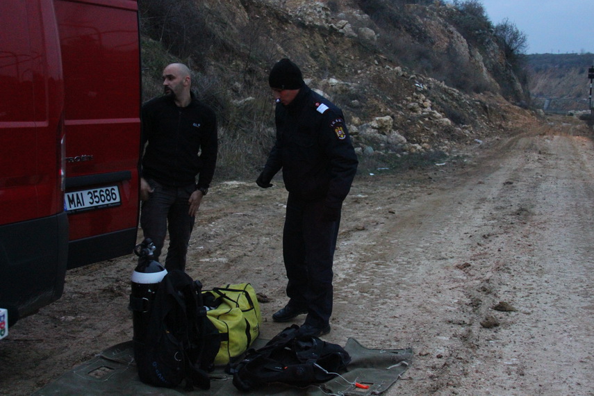 un muncitor a cazut cu buldoexcavatorul in canalul ovidiu poarta alba itm constanta a demarat o ancheta