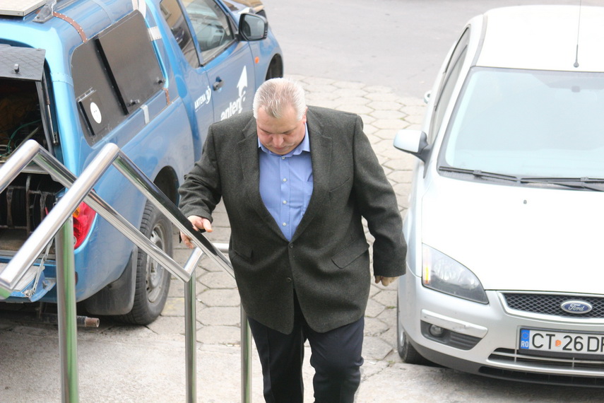 procurorul constantin conortos din dna constanta nicusor constantinescu poate sa isi desfasoare activitatea