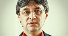 Prof. Marian Petcu - „În media românească, preponderent a devenit divertismentul, ceea ce înseamnă o pierdere uriaşă pentru audienţe“