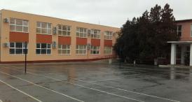 Primarul Dumitru Chiru - „Va rămâne ceva pentru comunitatea locală“ Noul corp de şcoală de la Lumina, inaugurat oficial (galerie foto)